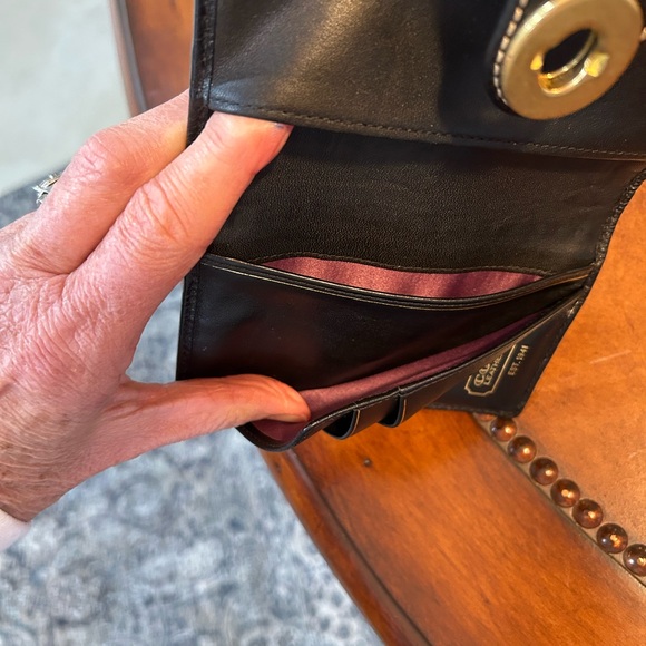 Coach Legacy Turnlock Wallet/Agenda - Picture 10 of 11